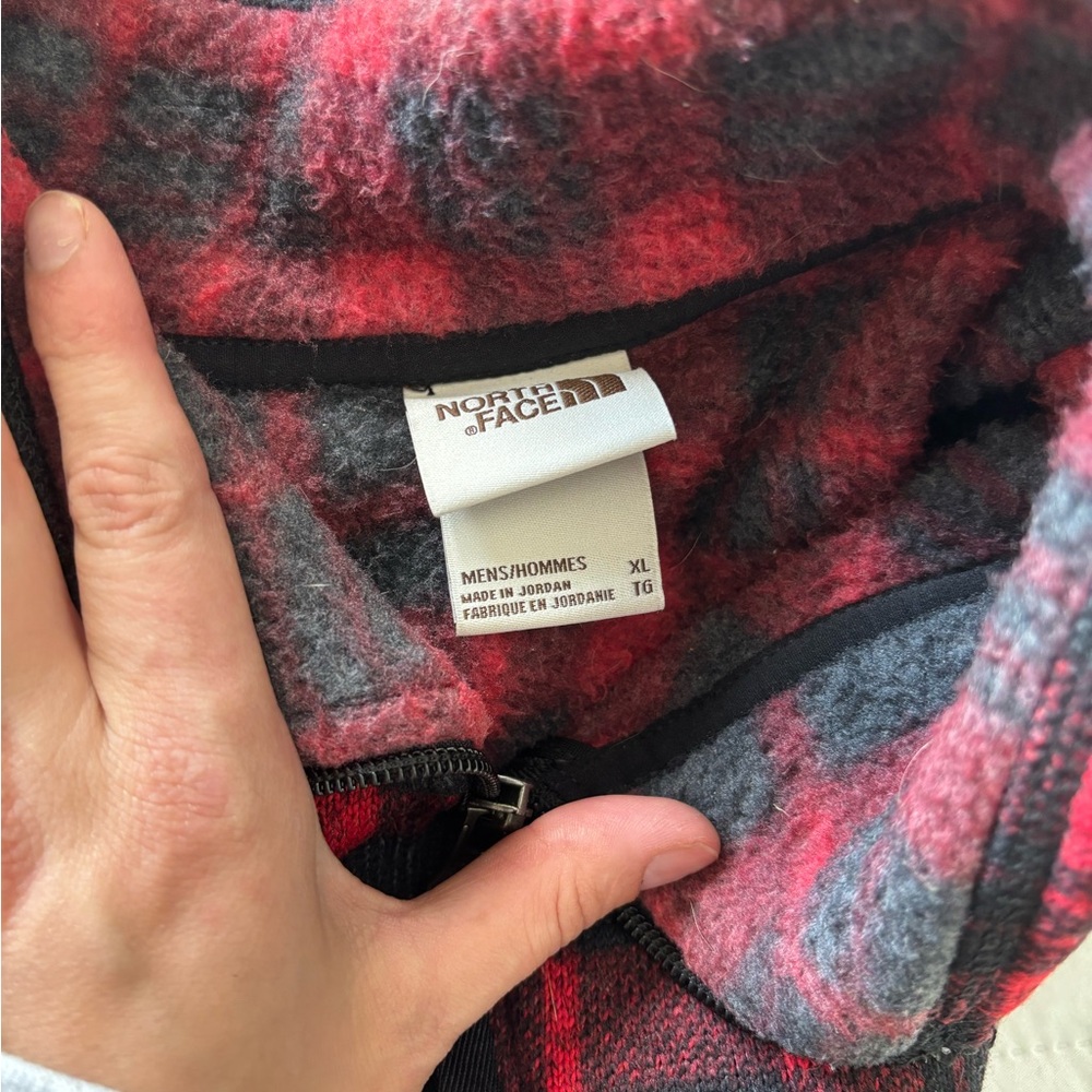 The North Face Red and Black Checkered Fleece - Picture 4 of 4
